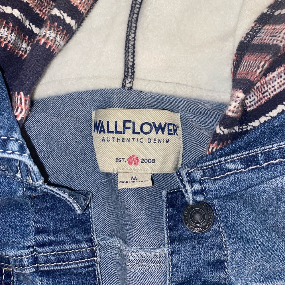 Jean jacket - Picture 2 of 3